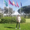 Alejandro Aguilera, con el trofeo de Campeón CCVM de golf.