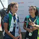 Alejandra Torres-Quevedo y Ana Marquínez atienden a la Federación Europea de Hockey al final del partido