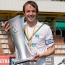 Bosco Pérez-Pla, con la copa de campeón de Liga. Foto: Rfeh