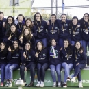 El equipo femenino de hockey, en el podio de la Copa de la Reina, con el oro conseguido. Foto: Ignacio Monsalve