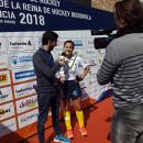 Rocío Gutiérrez atiende a la televisión en la Copa de la Reina 2018