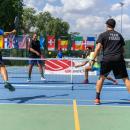 Partido de dobles de pickleball.