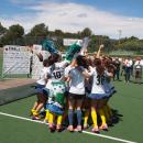 Rocío Gutiérrez levanta el título liguero rodeada por sus compañeras